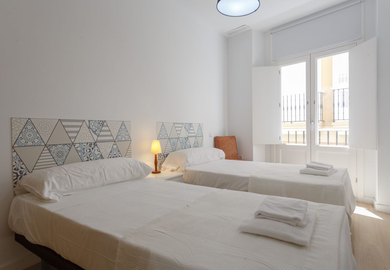 Apartamento en Cádiz - COLON15 Family Home by Cadiz4Rentals