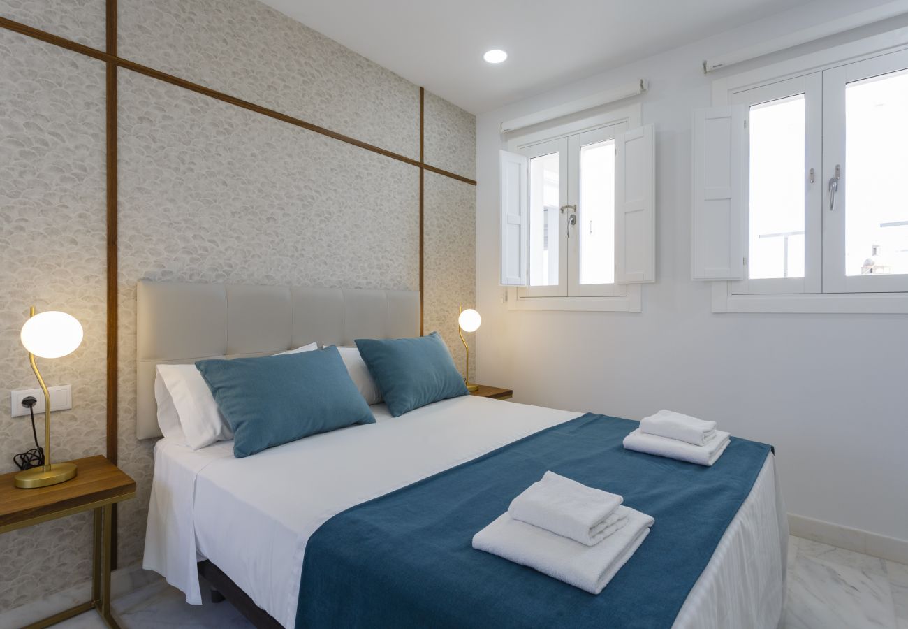 Estudio en Cádiz - Atico con terraza - BRUJULA by Cadiz4Rentals