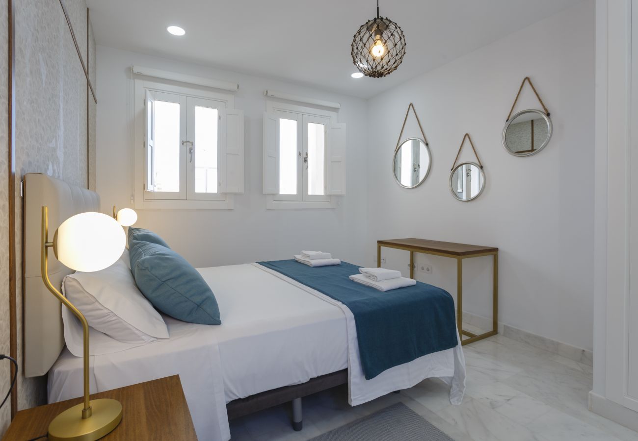 Estudio en Cádiz - Atico con terraza - BRUJULA by Cadiz4Rentals
