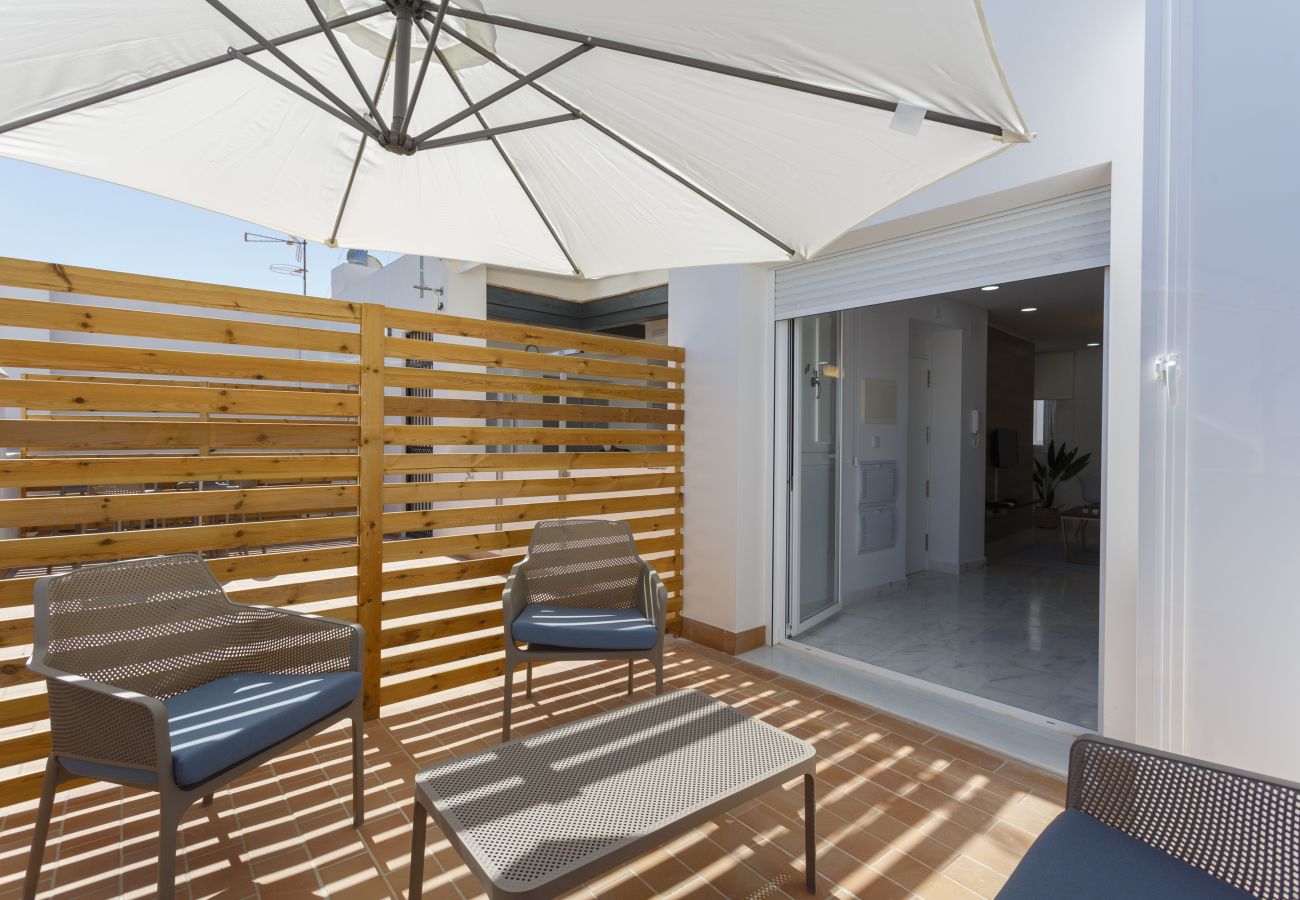 Estudio en Cádiz - Atico con terraza - BRUJULA by Cadiz4Rentals