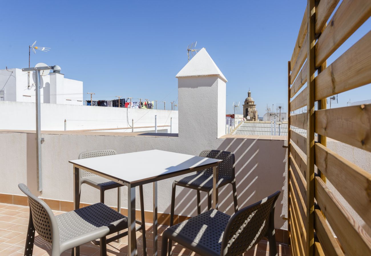 Estudio en Cádiz - Atico con terraza - BRUJULA by Cadiz4Rentals