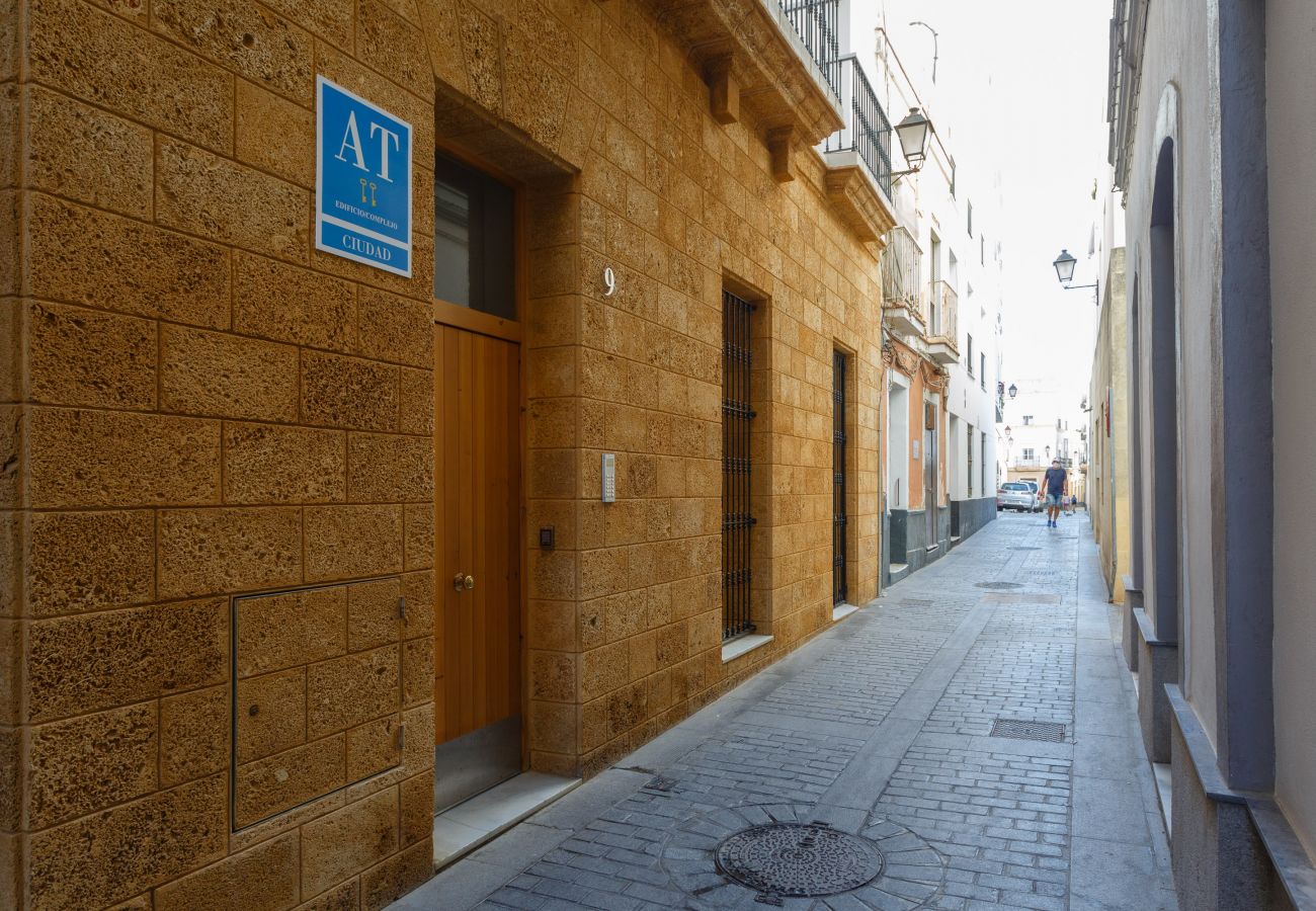 Estudio en Cádiz - Atico con terraza - BRUJULA by Cadiz4Rentals