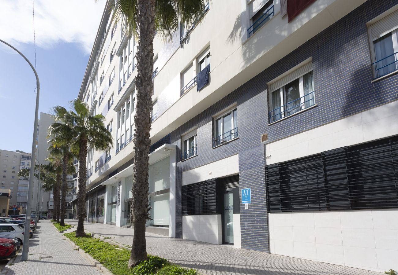 Estudio en Cádiz - BAHIA Suite -estudio-