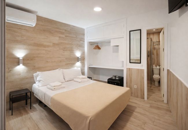 Alquiler por habitaciones en Cádiz - Habitacion doble - Hostal IMAR by Cadiz4Rentals