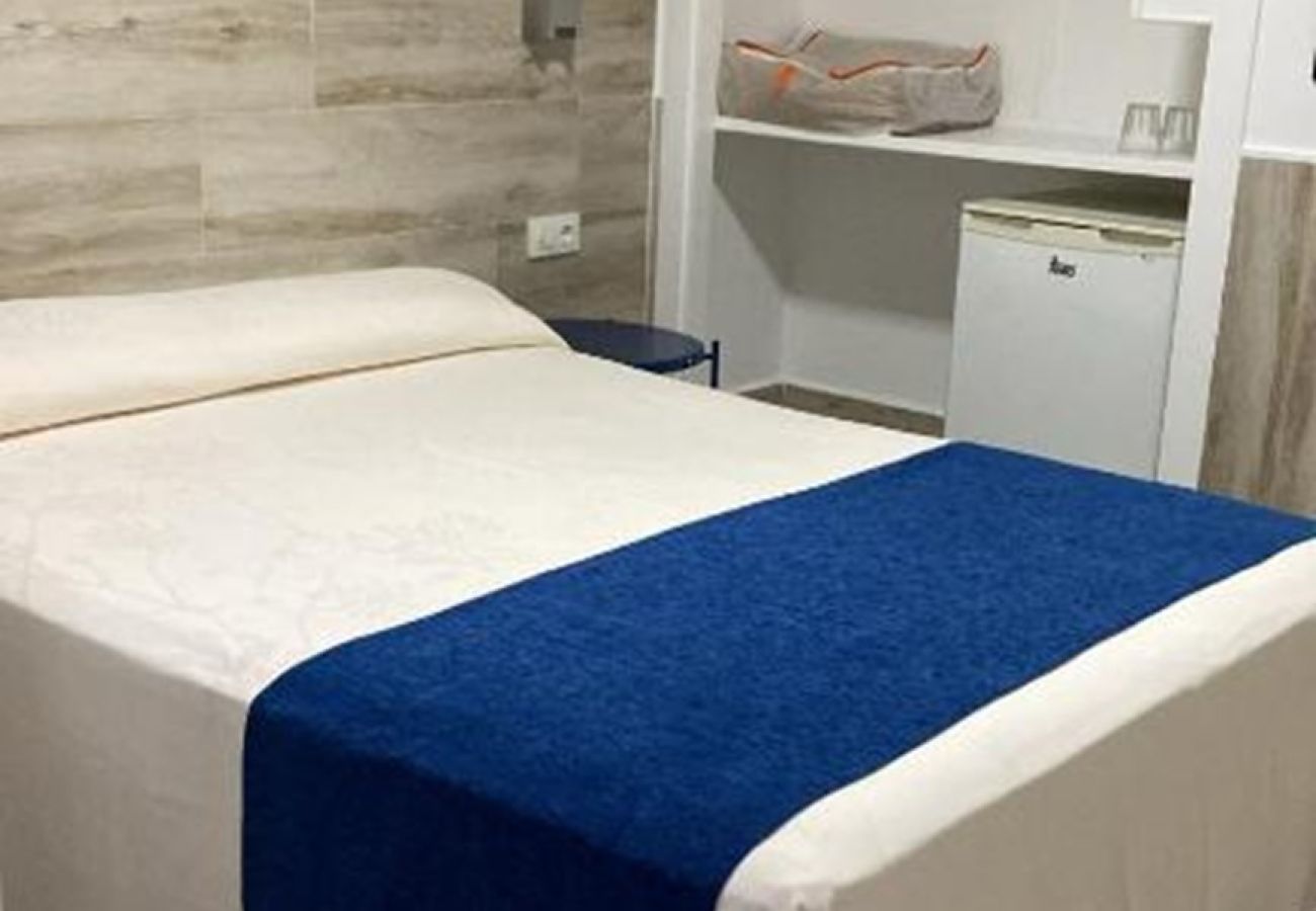 Alquiler por habitaciones en Cádiz - Habitacion doble - Hostal IMAR