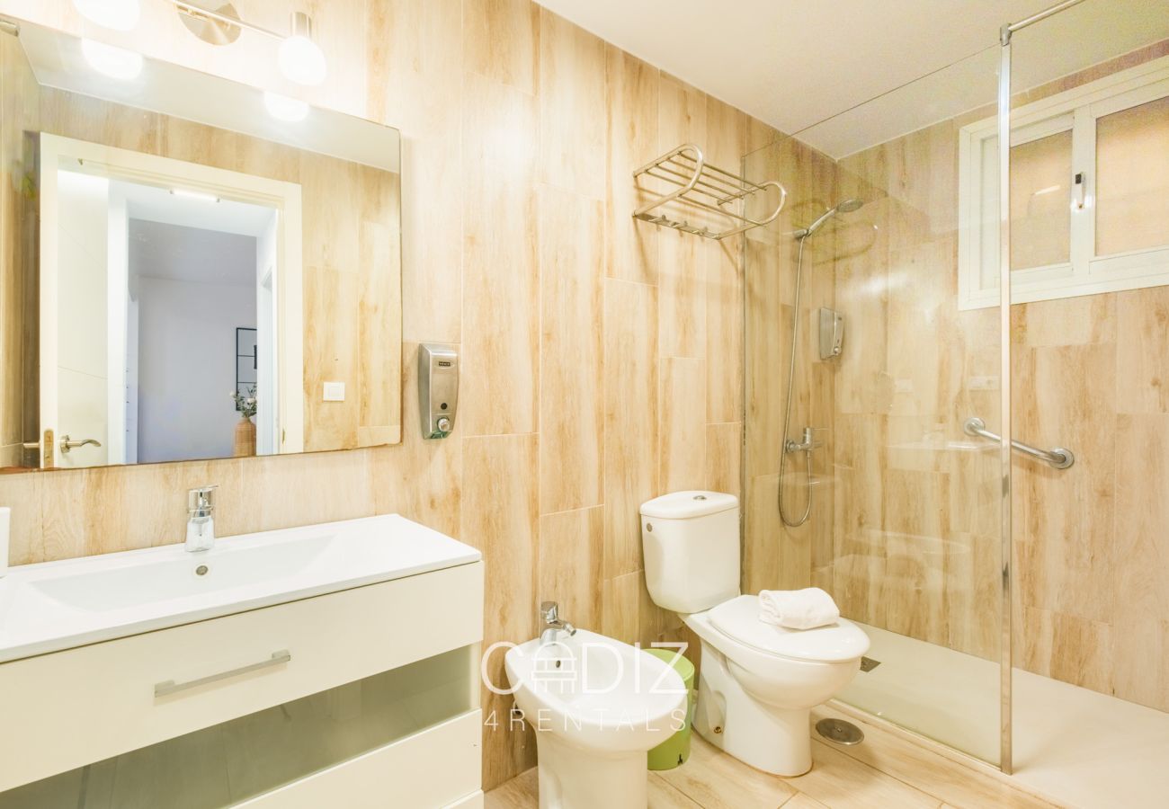Apartamento en Cádiz - Apartamento con patio - Hostal IMAR by Cadiz4Rentals