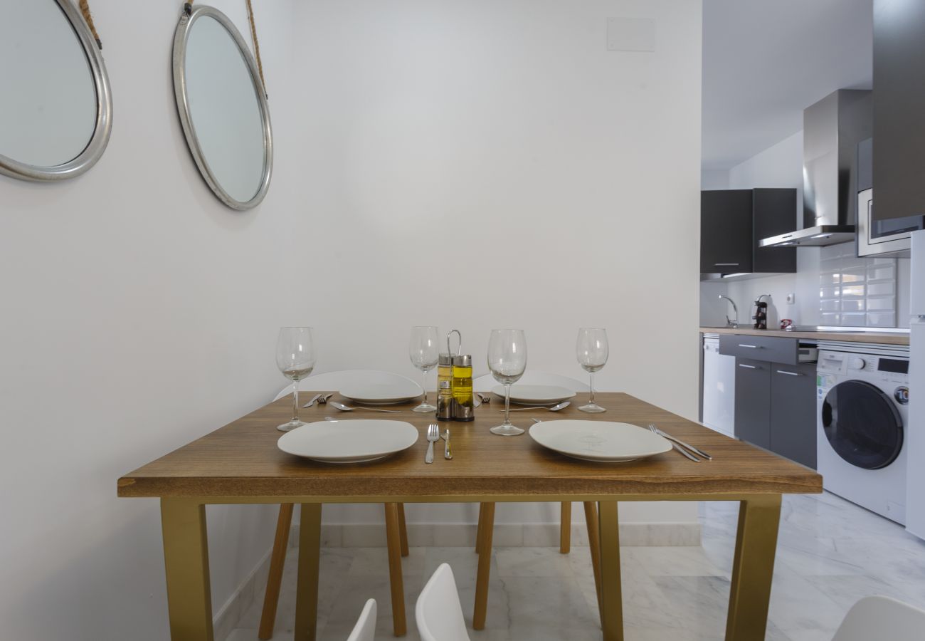 Apartament en Cádiz - Apartamento planta baja con terraza - BRUJULA by Cadiz4Rentals