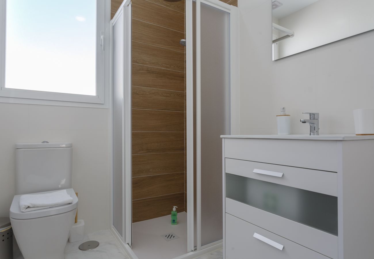 Apartament en Cádiz - Apartamento planta baja con terraza - BRUJULA by Cadiz4Rentals