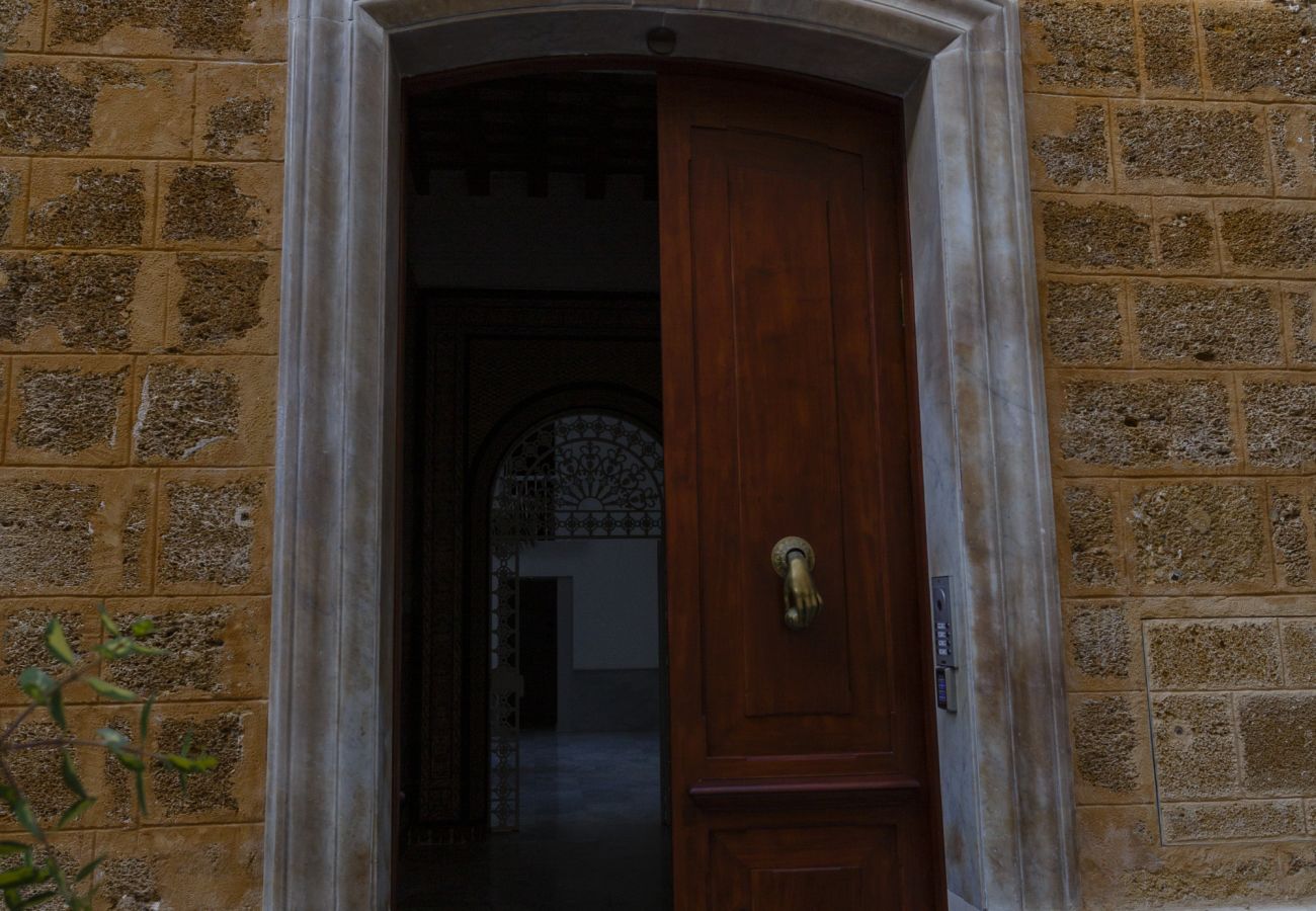 Estudi en Cádiz - Estudio Amor BRUJO by Cadiz4Rentals	