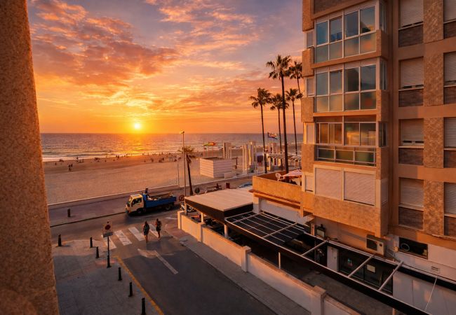 Apartment in Cádiz - 1  Superior Bedroom Apartment - IMAR by Cadiz4Rentals