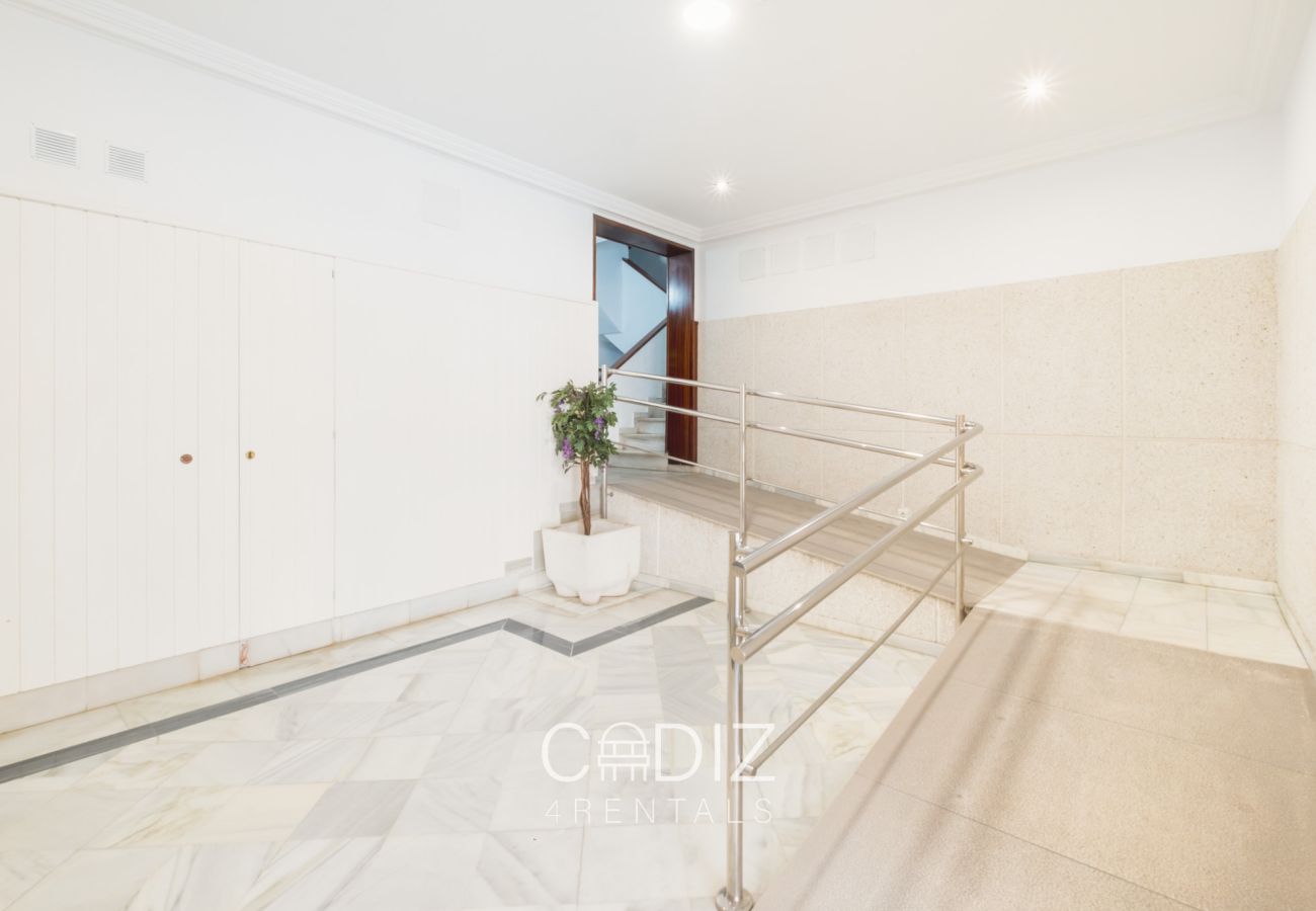 Apartment in Cádiz - 1  Superior Bedroom Apartment - IMAR by Cadiz4Rentals