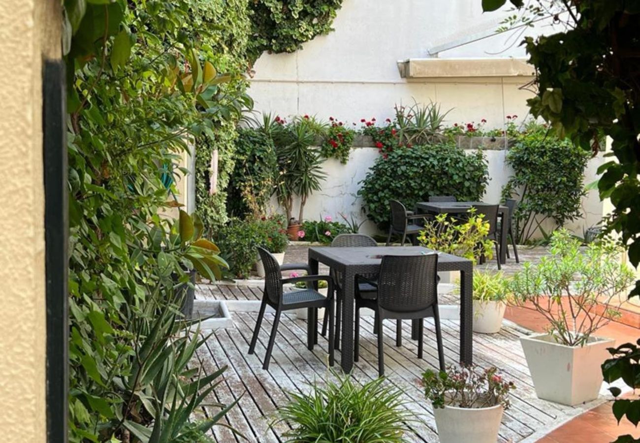 Rent by room in Cádiz - Double room - IMAR Hostel