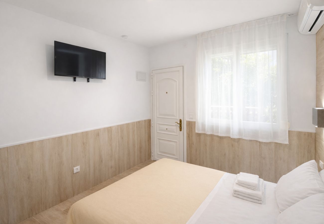 Rent by room in Cádiz - Double room - IMAR Hostel by Cadiz4Rentals