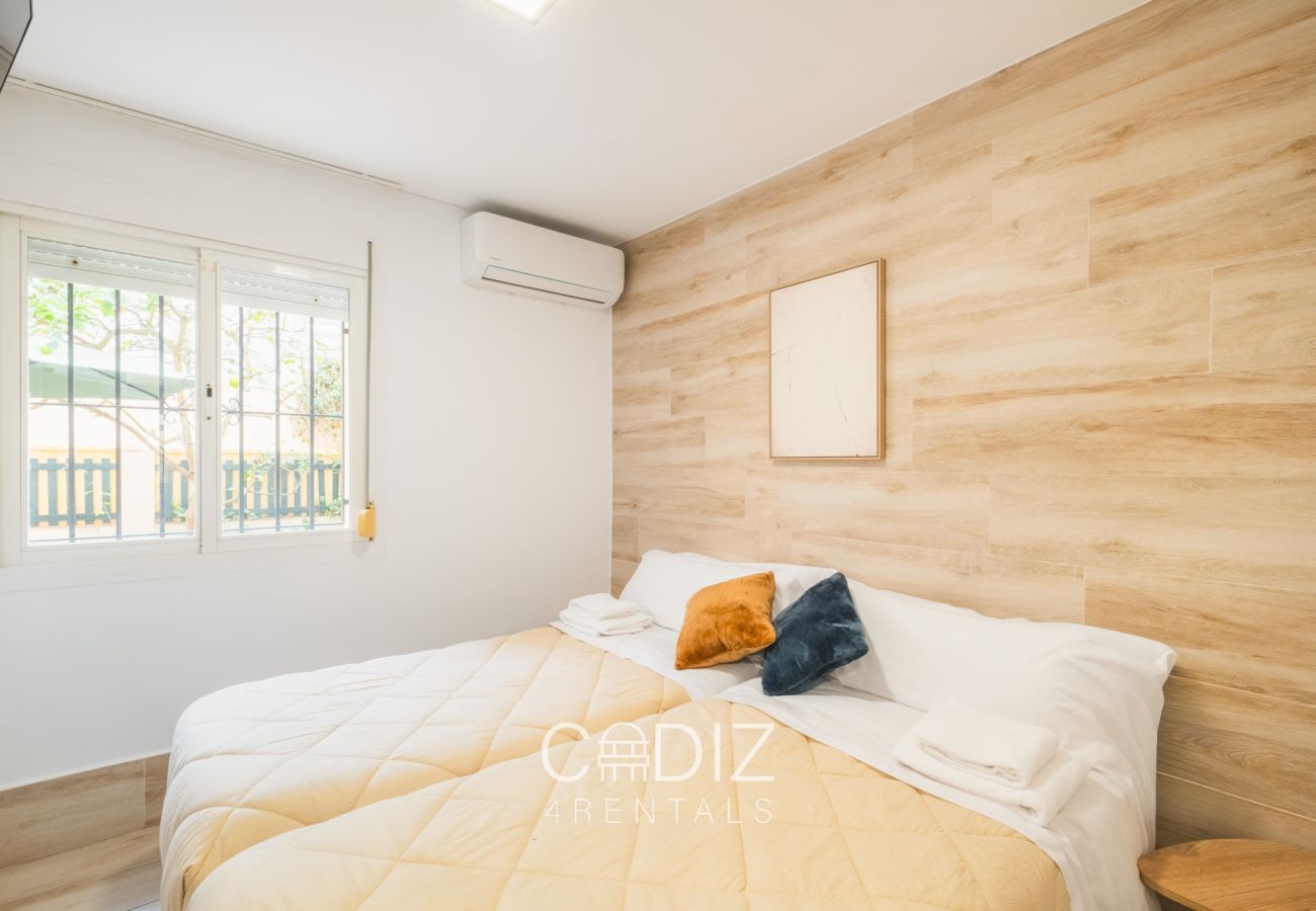 Apartment in Cádiz - Apartment with patio - Hostal IMAR by Cadiz4Rentals
