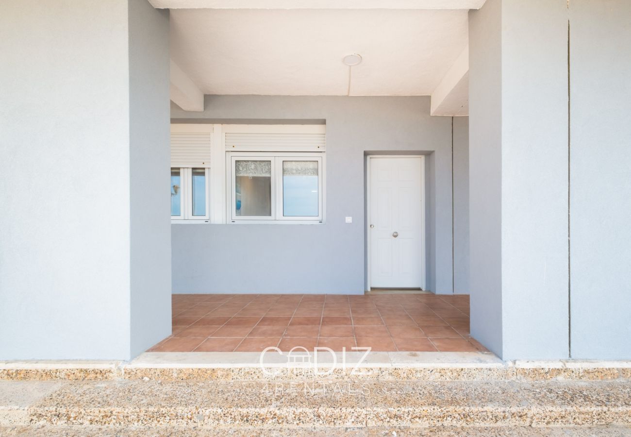 Apartment in Cádiz - ORILLITA Beach by Cadiz4Rentals